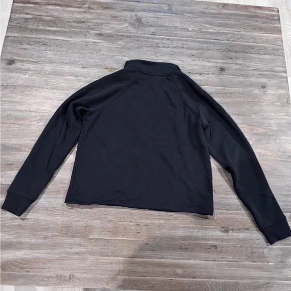 EUC Under Armour Women’s Black Cropped Quarter-Zip Pullover - Picture 5 of 5